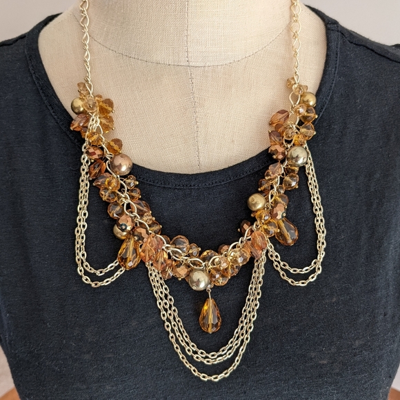 Gold/copper/topaz statement necklace & earrings from AKIRA - Picture 2 of 4